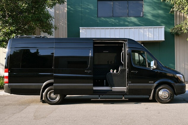 Tampa passenger van rentals